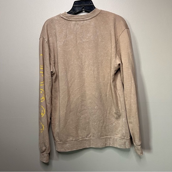 Nirvana Oversized Cream & Rainbow Tie Dye Sweatshirt Unisex Crew Neck Size Small - Picture 9 of 11